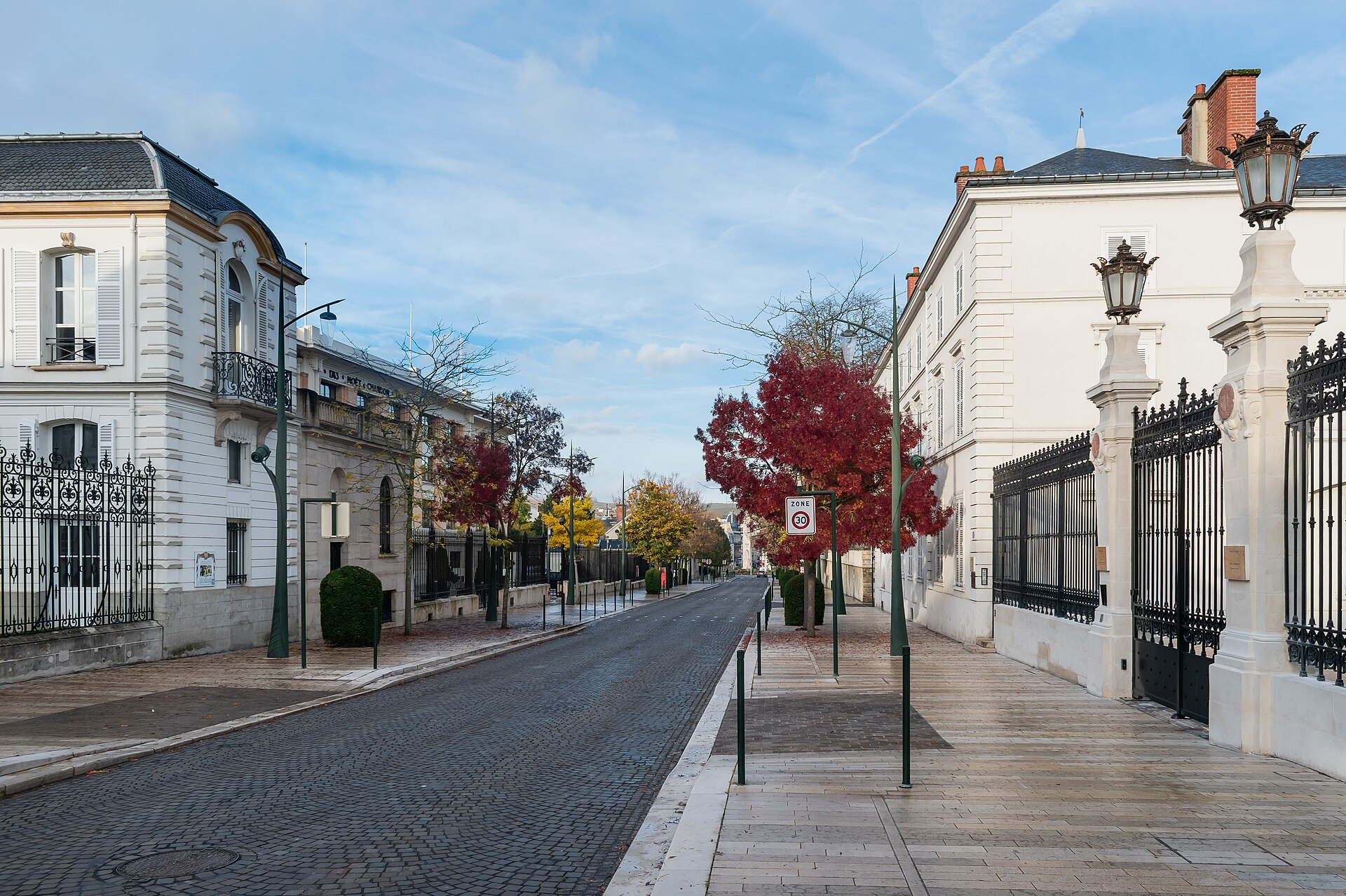 The Avenue de Champagne in Épernay with trees and historic houses